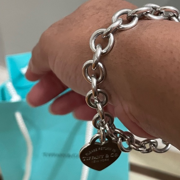 Tiffany & Co Sterling Silver Engraved Initials Heart Tag Bracelet - Picture 3 of 5